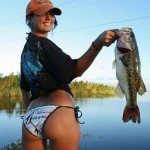 hot-girl-bass-fishing