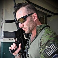 Navy SEAL CIA Operator Shawn Ryan explains his Everyday Carry EDC ...